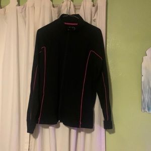 Women’s workout jacket that zips up